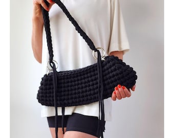 Crochet Bag Pattern: TWEETY T-shirt Yarn Baguette Bag, Digital Shoulder Bag PDF/Video Tutorial, DIY Easy Summer Purse with Metal Ring Detail