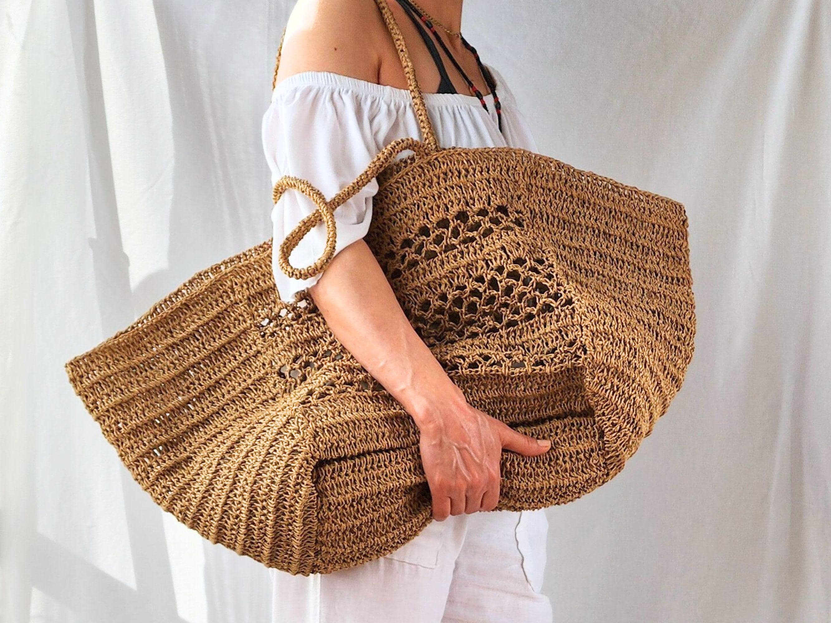 ショルダーバッグ・ポシェット [Slowslowly] Camellia Handmade Crochet Raffia Shoulder Bag Crochet Raffia Bag Raffia Crossbody Bag Woven Clutch Raffia