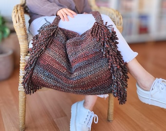 Crochet Tote Bag PATTERN: MAIA Fringed Shoulder Bag, Large Bulky Wool Winter Purse, Chunky Women Handbag Pdf/Video Digital Tutorial