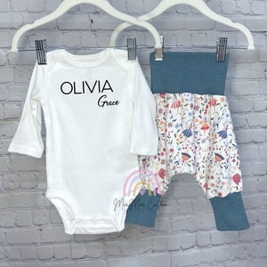 Custom Baby Strawberry Set | Baby Fruit Pants | Infant Pants | Grow With Me Pants | Baby Set with Name  | Baby Harem Pants | Baby Girl Gift