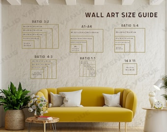 Può includere: Una guida alle dimensioni dell'arte da parete con diversi rapporti e misure in pollici e centimetri. La guida include rapporti come 3:2, 4:3, 5:4, 1:1 e 14 x 11. La guida è visualizzata su una parete beige con un divano giallo e un tavolino di fronte.