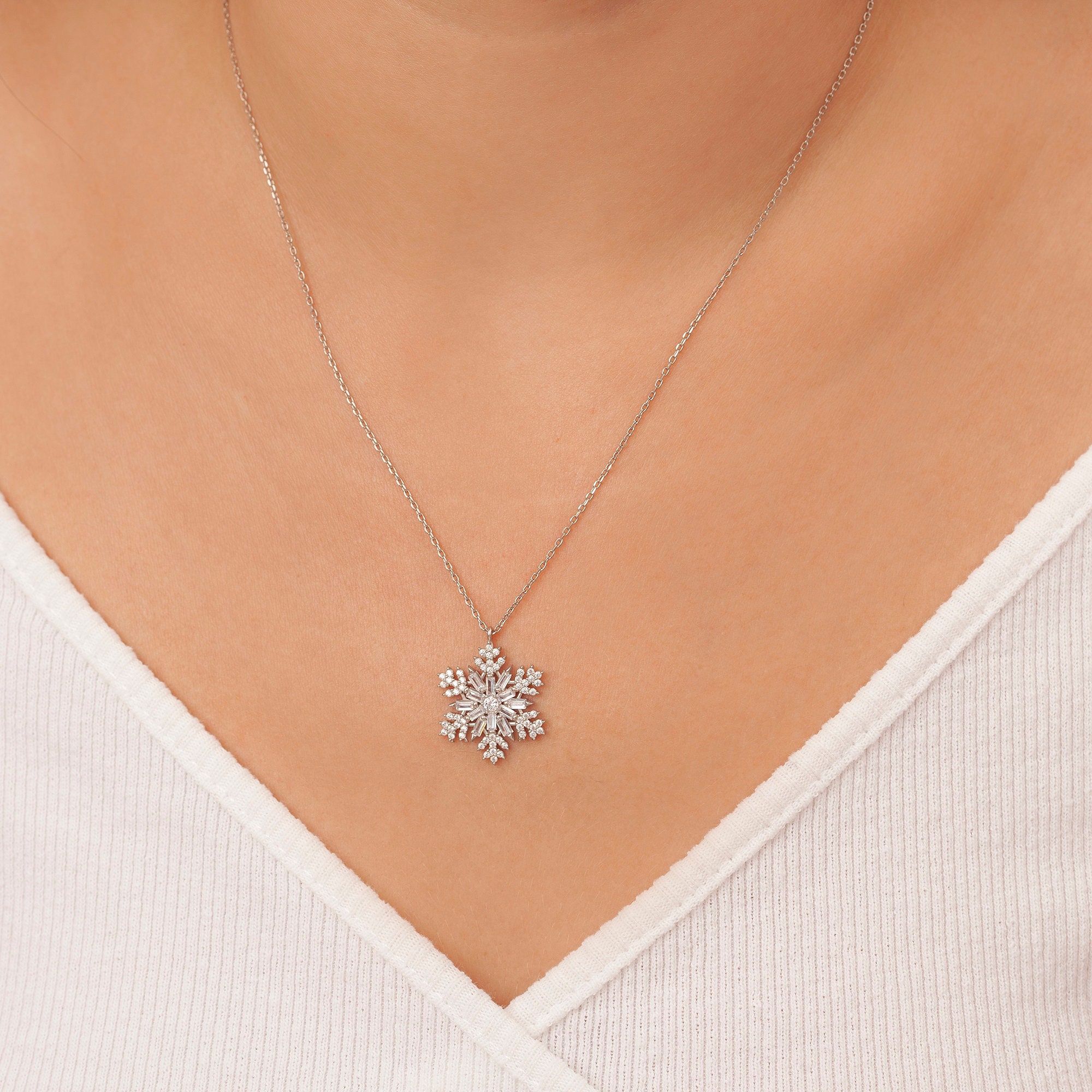 Heiheiup Jewelry Set Temperament Simple Full Diamond Snowflake