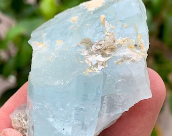 Natural Terminated Aquamarine Cluster on  Muscovite Specimen, Minerals specimen/ 76 Grams