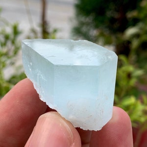 Gorgeous Aquamarine Terminated Crystal from Nagar Valley Pakistan. Gemstone, gems , minerals/ 36 Grams