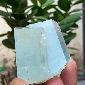 475 Carats Natural Beautiful terminated aquamarine Complete Crystal