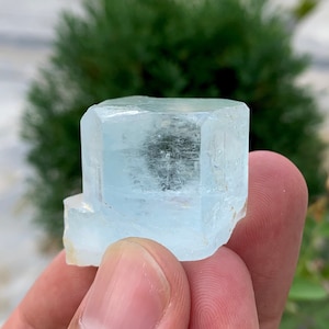 Gorgeous Aquamarine Transparent and Terminated Crystal from Nagar Valley Pakistan. Gemstone, gems , minerals/ 37 Grams