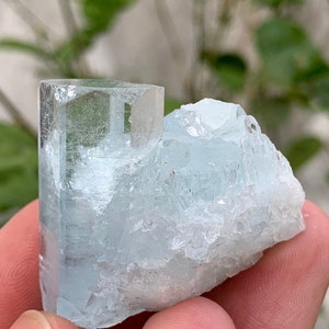 Beautiful Terminated and Transparent Sky Blue Aquamarine Crystal Specimen. Gemstone, gems , minerals/ 42 Grams.