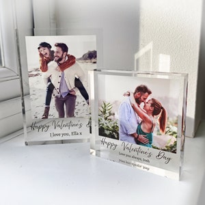 Custom Acrylic Photo Gift - Personalised Valentine's Day Gift for Him/Her, Anniversary Photo Keepsake, Unique Wedding Gift for Couples