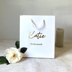 Personalised Bridesmaid Gift Bag - Luxury Personalised Gift Bag for Weddings - Gold Foil - Bridesmaids, Maid of Honour, Flower Girls & more