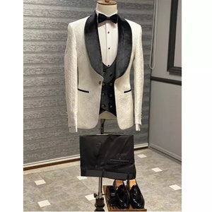 Mens 3 Piece White Suit Double Breasted Jacquard Printed Fabric Velvet Wedding Suit