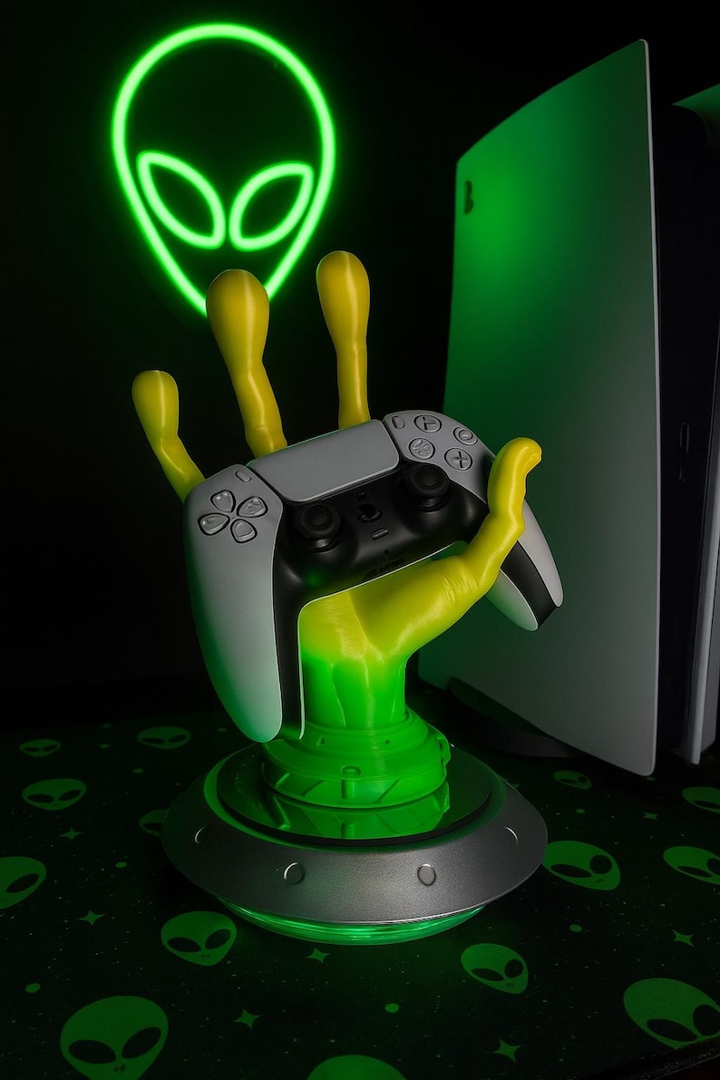 Four Finger Alien Controller Holder - Etsy