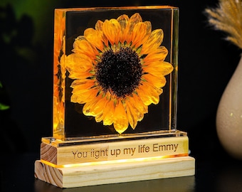 REAL SUNFLOWER Night Lamp,Real Sunflower Block, Resin Paperweight, Sunflower Night Light, Sunflower Ornament Mother day gift for her