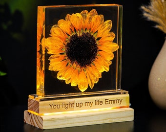 REAL SUNFLOWER Night Lamp,Real Sunflower Block, Resin Paperweight, Sunflower Night Light, Sunflower Ornament Mother day gift for her