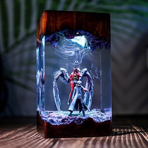 Phantom Thief Inspired Epoxy Resin Lamp – Handmade Wooden & Resin Night Light, Fantasy Masked Trickster Decor, Unique Geek Gift Lighting