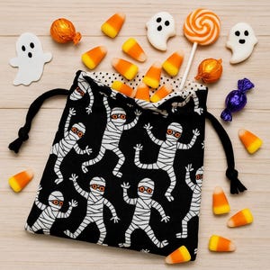 Halloween candy bag, Halloween pouch, Halloween mini bag, Halloween party bag, candy bag, kid candy bag