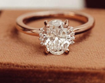 Einzigartige Oval Cut Moissanite Verlobungsring, Halo Moissanite Oval Ring, Lab gewachsen Diamant, Stapeln Ring, 14k Gelbgold Ring, Ring für Frauen