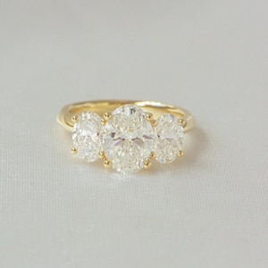 2Ct Oval Cut Moissanite Trilogy Ring, Oval Cut Three Stone Engagement Ring, Anniversary Ring Gifts for Wife, Oval Moissanite Ring for Her
