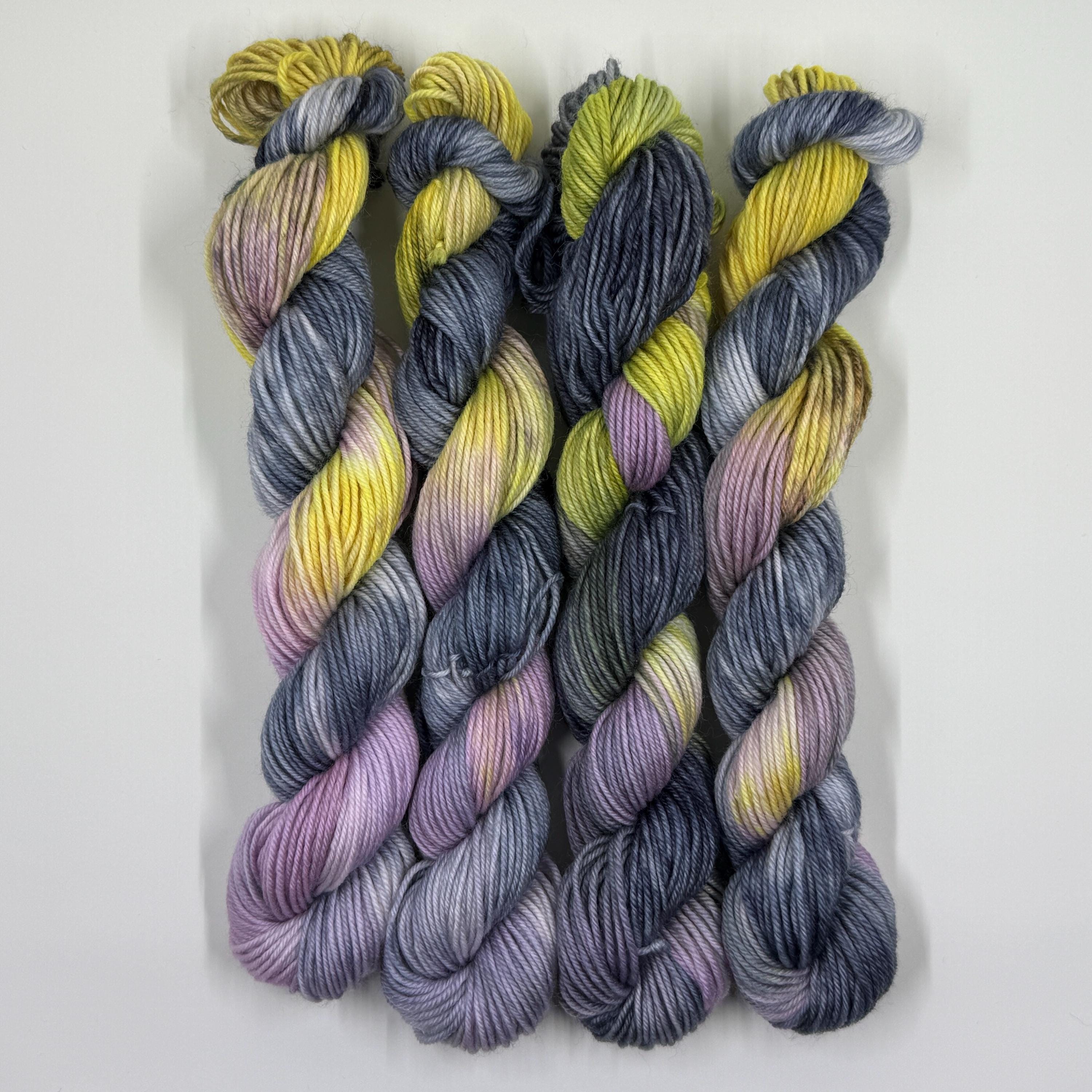 手染め糸 中細 75/25 メリノナイロン混紡 ミニかせ（20g） バークス