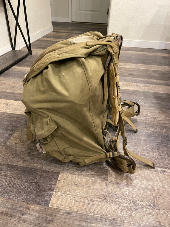 WWII 1942 Marked Mountain Rucksack Gem