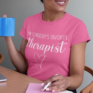 Somebody's Favorite Therapeut Unisex softstyle T-shirt Therapie Counselor Counseling T-shirt Cadeau School