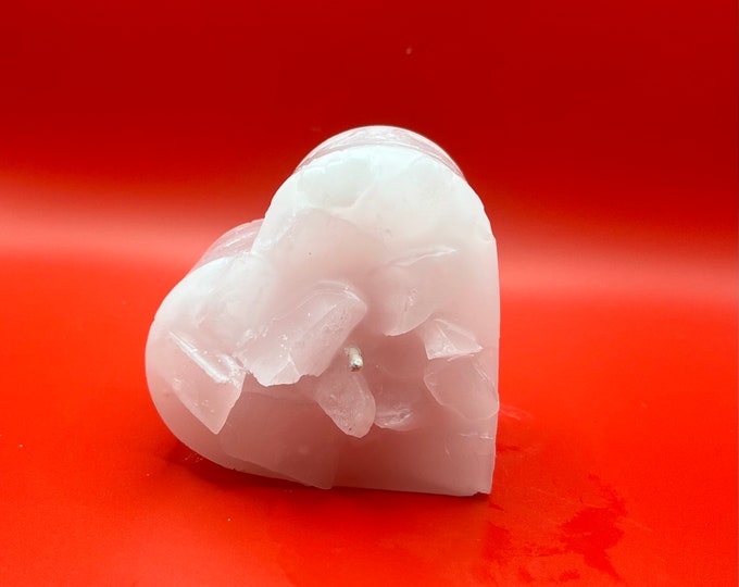 Featured listing image: Bleeding Heart Candle -3.5x2 in.