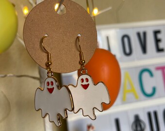 Halloween white ghost with red features drop earrings