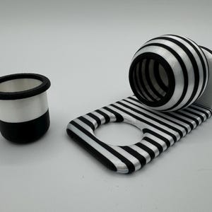 Spood Bed-and-Breakfast Combo Hide/ Ledge/ Bowl for jumping spider enclosures