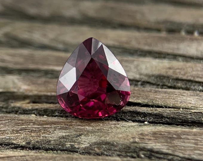 2.09ct. Natural Rhodolite Garnet | Genuine rhodolite garnet | Mozambique | natural gemstone | gem | gemstone | jewelry #1907