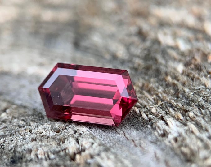 2.27 ct. natural Malaya Garnet | Tanzania | natural Malaya Garnet | precision cut | gemstone | gemstone | jewelry | Gem | Jewelry #1923
