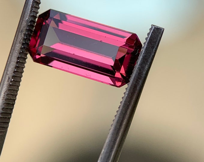 1.82ct. Natural Rhodolite Garnet | natural Rhodolite Garnet | Sri Lanka | Gemstone | Faceted | gemstone | jewelry | Jewelry #1098