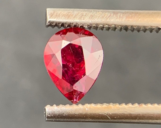 0.39ct. Natural Ruby | natural ruby | Tanzania | 5.2x4.0 | gemstone | untreated | gemstone | jewelry | gem | collector stone #1022