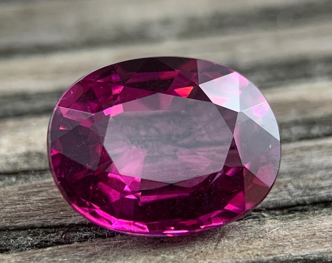 4.09 ct Pink Rhodolite Garnet Madagascar | Genuine rhodolite garnet| Exceptional rhodolite garnet|Gemstone 100% natural stone 1422