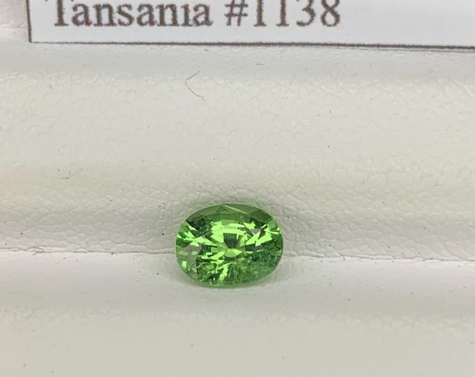 0.84 ct. natural green tsavorite garnet | 6.2 x 4.7 mm | Tanzania | Green Tsavorite Garnet | natural gemstone | gemstone | jewelry #1138