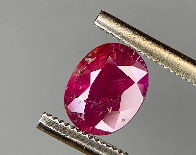 0.75ct. Natural Ruby | natürlicher Rubin | Madagaskar | 6x4.8mm | Edelstein | Gemstone | jewelry | gem | unbehandelt | untreated #1021