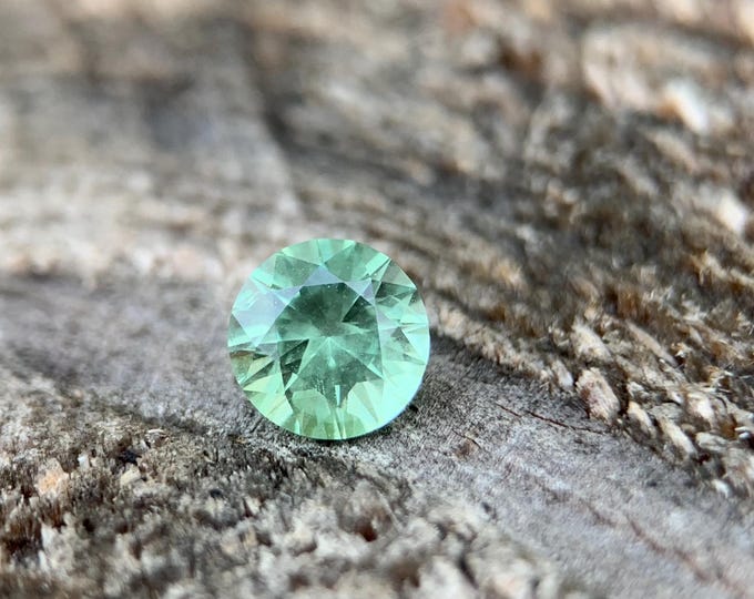 0.64 ct. Merelani Garnet Grossular Tsavorite | mint | Tanzania | 5.0x3.5 mm | Natural garnet | natural gemstone | jewelry | Gem #1950