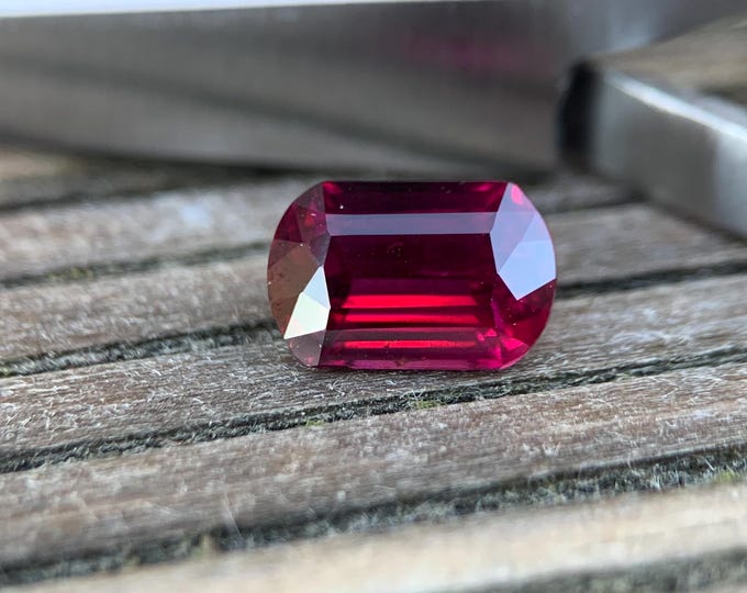 2.68ct. Natural purple pink Rhodolite Garnet | natural Rhodolite Garnet | Gemstone | gemstone | jewelry | gem # 1205