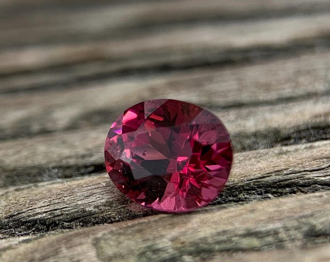 1.29ct. Natural Rhodolite Garnet | Genuine rhodolite garnet | Tanzania | natural gemstone | gem | oval gemstone | jewelry #1999