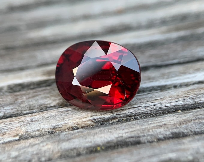 4.65 ct. Natural Rhodolite Garnet | Madagascar | natural rhodolite garnet | gemstone | gemstone | jewelry | gem | jewelry #1105