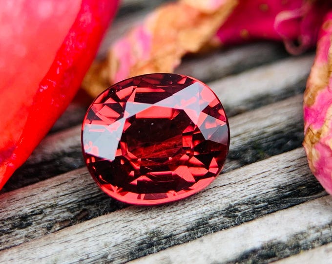 1.63 ct. natural Malaya Garnet | Tanzania | natural Malaya Garnet | 7x6 VVS oval | gemstone | gemstone | jewelry | Gem | Jewelry #1482
