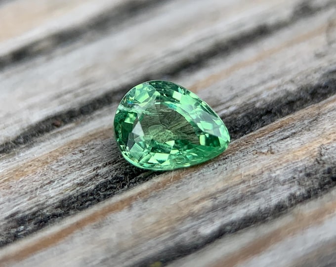 0.30ct. Natürlicher grüner Tsavorit Granat | Grossular | vibrant | VS Pear| Tansania | natural Tsavorite Garnet | Edelstein | gem #1480