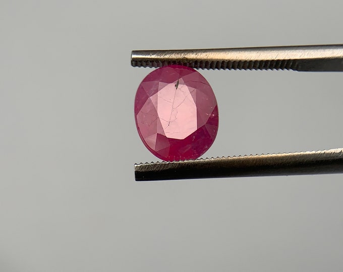 1.90ct. natural ruby | natural Ruby | Tanzania | 7.8x6.5 mm | gemstone | mineral | collector stone | gemstone | untreated #1027