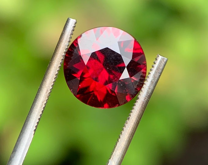 3.24ct. Natural Rhodolite Garnet | Madagascar | Genuine rhodolite garnet | Exceptional | gemstone | gem | gemstone | jewelry #901