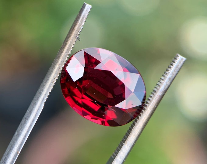 4.30ct. Natural Rhodolite Garnet | Madagascar | 10.8x8.5 | Genuine rhodolite garnet | natural gemstone | gemstone | jewelry #1077