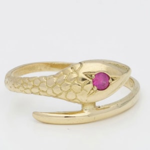 18 carat gold ring - snake