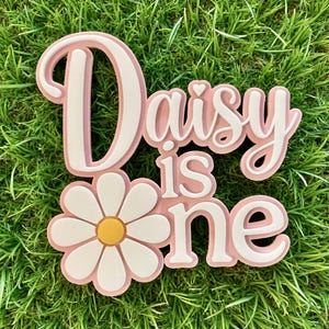 Personalised Acrylic Birthday Cake Topper Charm with Daisy Flower Logo: Custom Name & Age