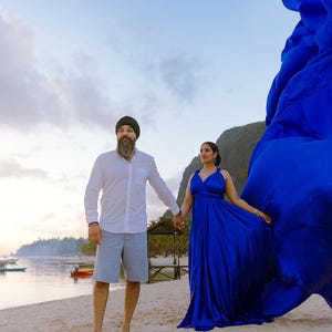 Long Flying Dress , Silky Satin Dress for Photoshoots, Flying Dress for Photography, Maternity Photoshoot Dress, Flowy Dress