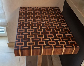 Tagliere in legno di testa, design a labirinto, noce / Dimensioni personalizzate disponibili - Nessun problema / Legno di testa robusto / Fatto a mano / Accattivante