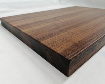 Classico tagliere in legno a bordo lungo, noce scuro / Dimensioni personalizzate disponibili - nessun problema / Legno robusto / Fatto a mano / Accattivante