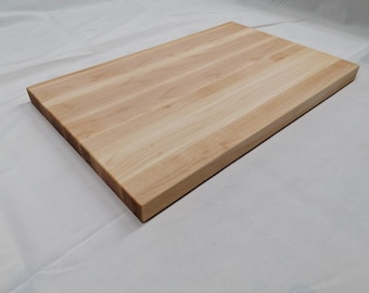 Classico tagliere in legno a bordo lungo, acero chiaro / Dimensioni personalizzate disponibili - nessun problema / Legno robusto / Fatto a mano / Accattivante