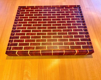 Tagliere in legno di testa con motivo a mattoni, design Padouk / Dimensioni personalizzate disponibili - Nessun problema / Legno robusto / Fatto a mano / Accattivante